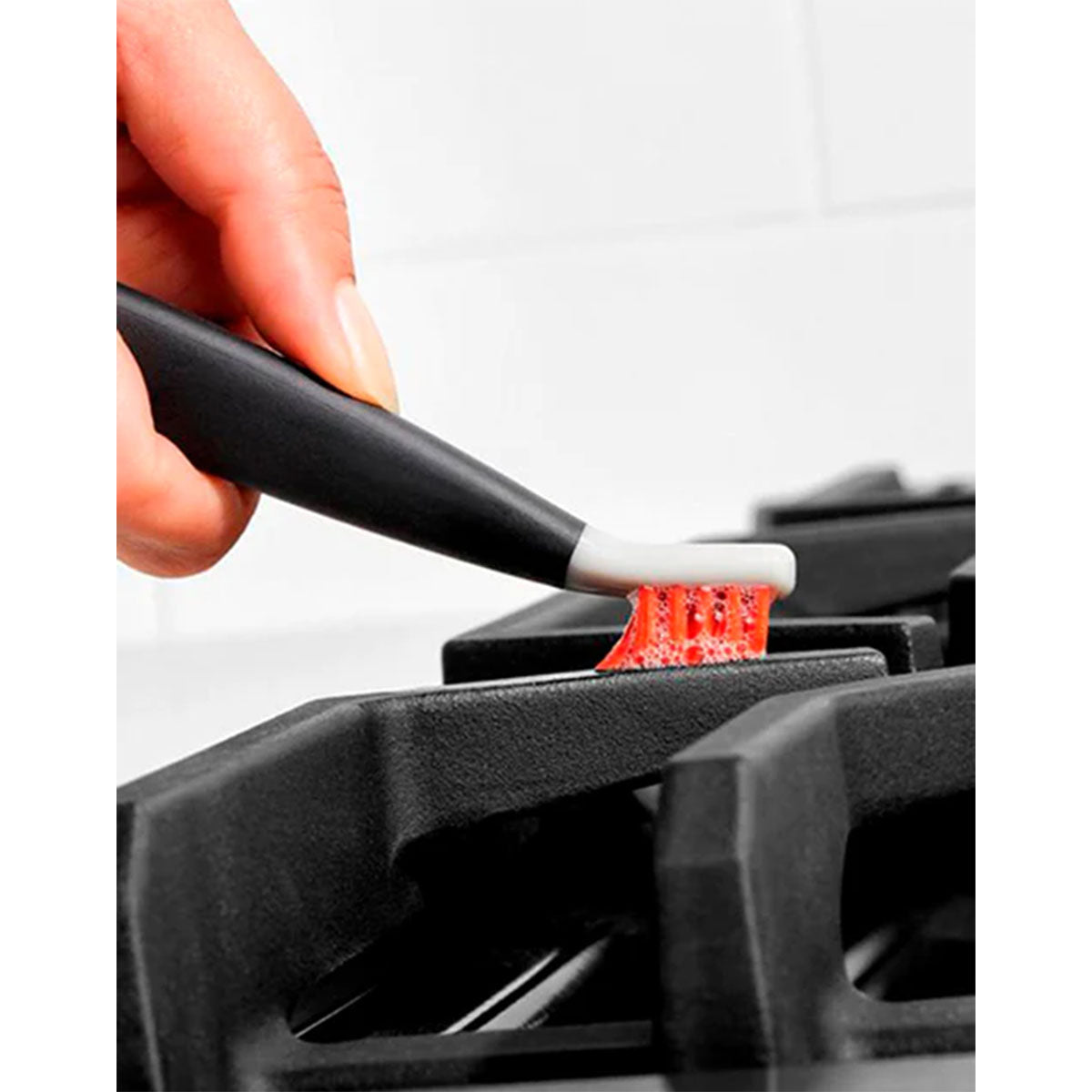 Juego de cepillos de limpieza profunda OXO (2 cepillos, rojo)