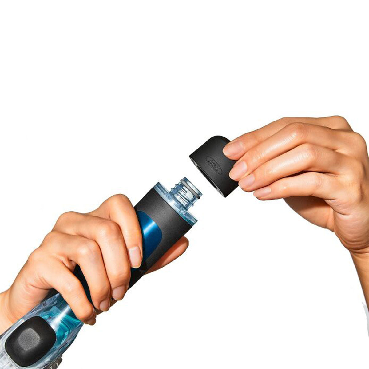 Cepillo para loza con dispensador de jabón OXO