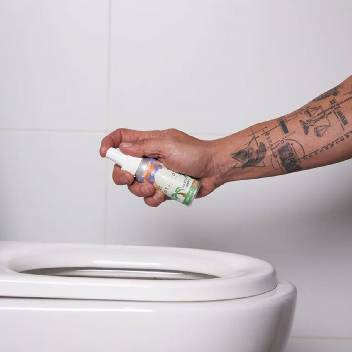 Spray para baño aroma Coco Lima 70 ml Dejapoo | Neutraliza y elimina olores con frescura tropical